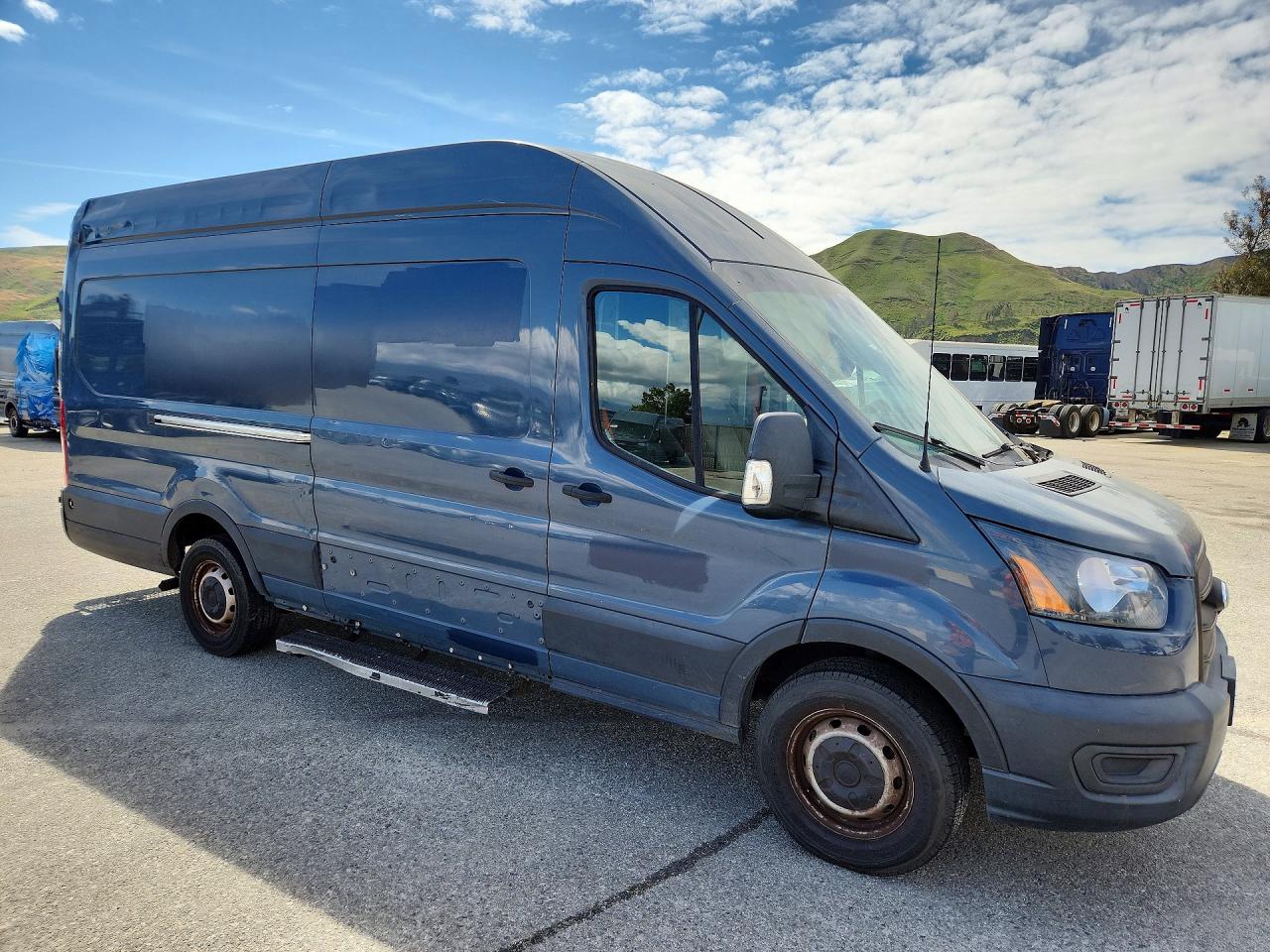 2020 FORD Transit — VIN 1FTBR3X83LKB27698 — photo 4